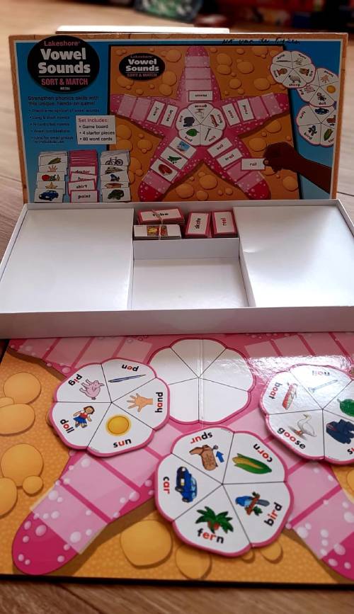 Lakeshore Vowel Sounds: Sort and March 